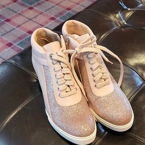 Women’s Glitter High-Top Sneakers - Pink